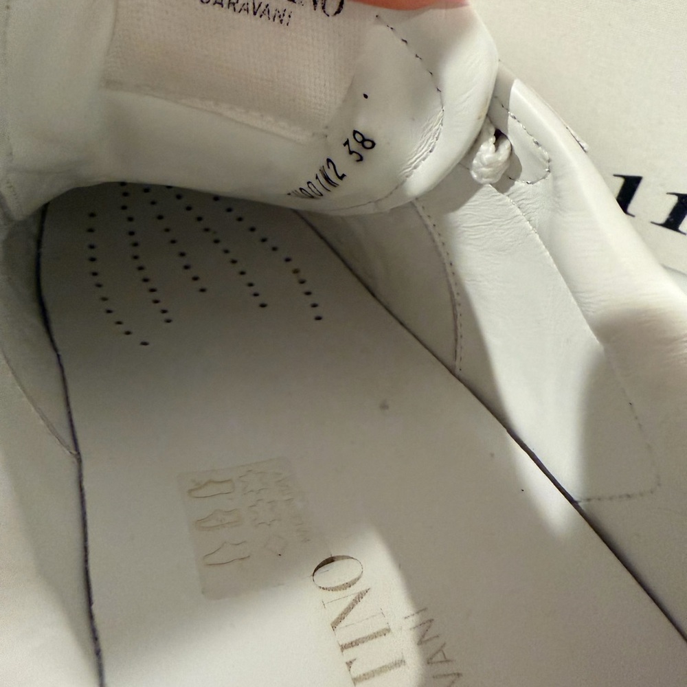 Valentino Garavani 11. Rockstud Untitled White Sneakers Size 38 - Picture 6 of 11